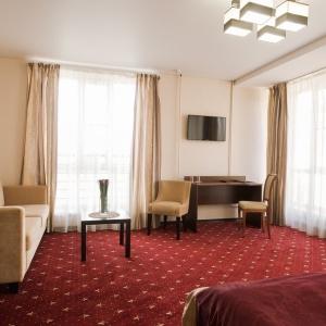 Hotel Davidov on Nazarbaeva 35a