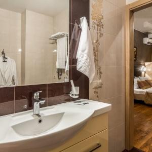 Hotel Bravo Lux