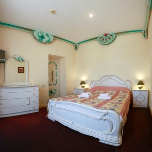 Hotel Tau-Tash