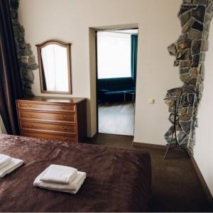 Hotel Tau-Tash