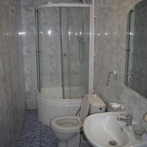 Hotel Tau-Tash