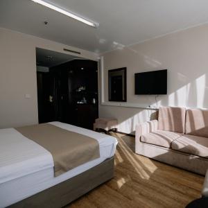 Mega Palace Hotel