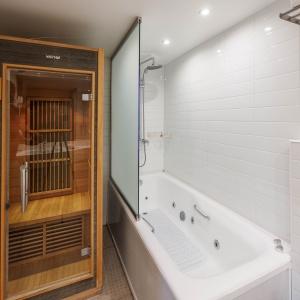 Hotel Areal Inn