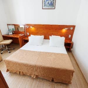 Hotel Areal Inn