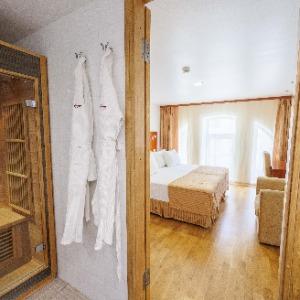 Hotel Areal Inn