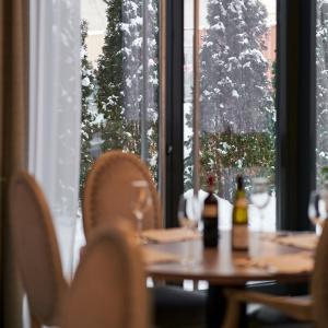 White Hill Hotel