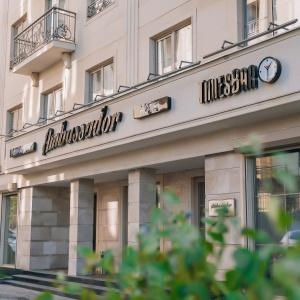 Hotel Ambassador