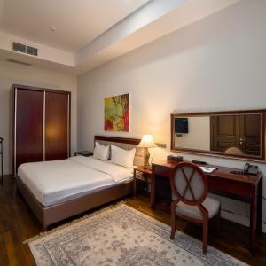 Hotel Ambassador