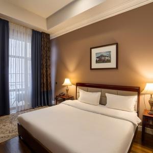 Hotel Ambassador