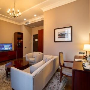 Hotel Ambassador