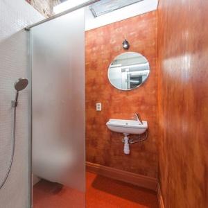 Bronzovy Kaban Avtorsky Hotel
