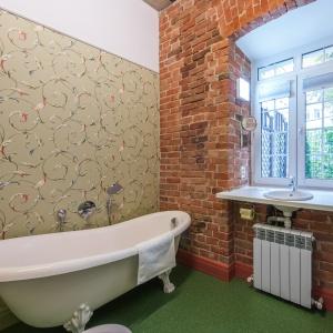 Bronzovy Kaban Avtorsky Hotel