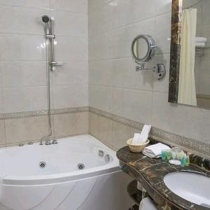 Hotel Sevan Plaza