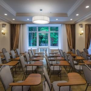 Aurora Park Hotel