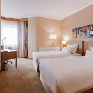 Hotel Dedeman Oskemen Tavros