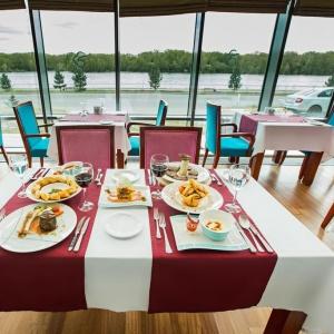 Hotel Dedeman Oskemen Tavros