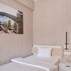 Hotel 7 Dorog