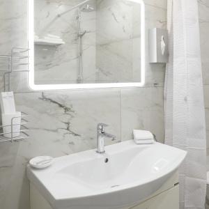 Hotel 7 Dorog