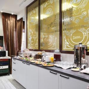 Hotel 7 Dorog