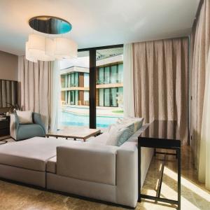 Hotel Mriya Resort and Spa