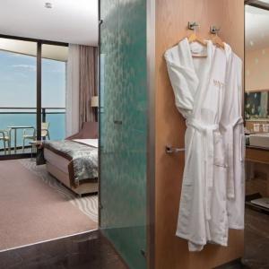 Hotel Mriya Resort and Spa