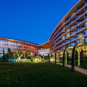 Hotel Mriya Resort and Spa