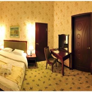 Hotel Golden Valley