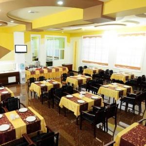 Hotel Golden Valley