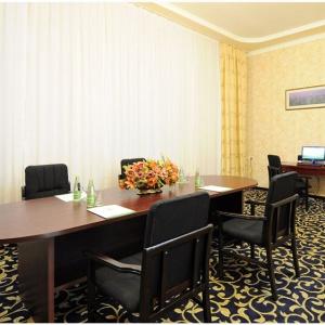 Hotel Golden Valley