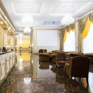 Гостиница Аристократ Гранд Отель и СПА