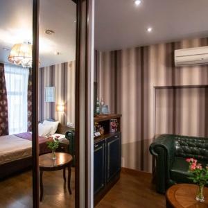 Martin Hotel