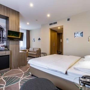 Hotel Tenet