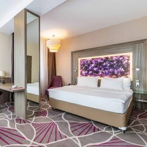 Hotel Tenet