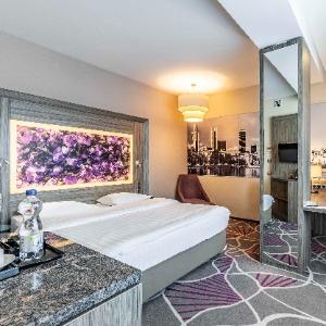 Hotel Tenet
