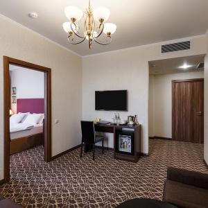 Hotel Raymond