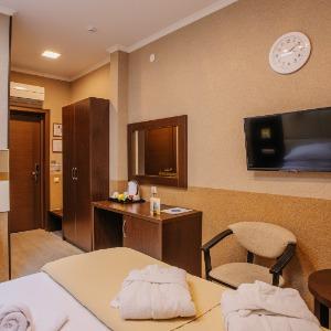 Hotel Elisa Inn