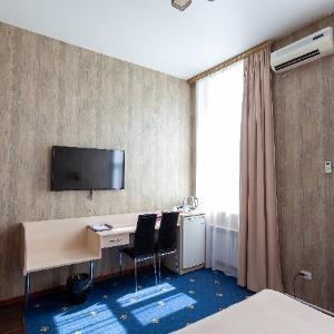 Hotel Kosmos