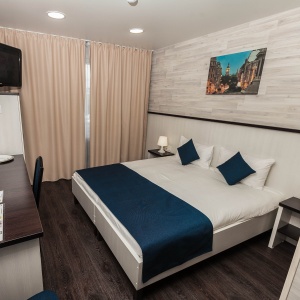 Red Fox Hotel on Shumakova 15B (f. City Fox)