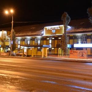 Hotel 19