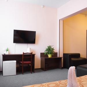 Hotel 19