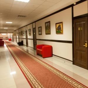 Hotel 19