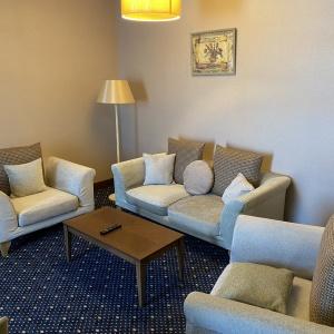 Parkside Hotel & Apartments
