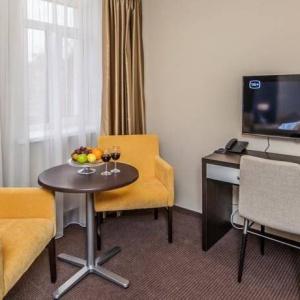 Hotel Aura