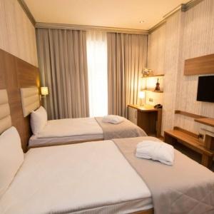 Hotel Boulevard Side