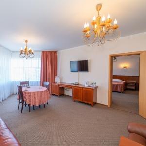 Hotel Alexander Country Club