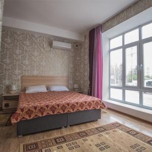 Hotel Zolotoy Lev