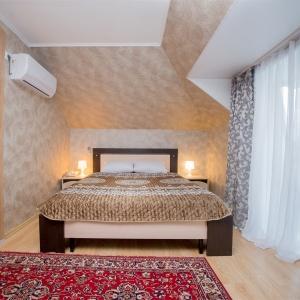 Hotel Zolotoy Lev