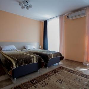 Hotel Zolotoy Lev