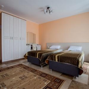 Hotel Zolotoy Lev