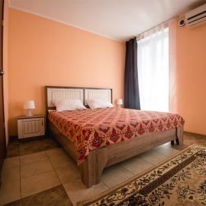Hotel Zolotoy Lev